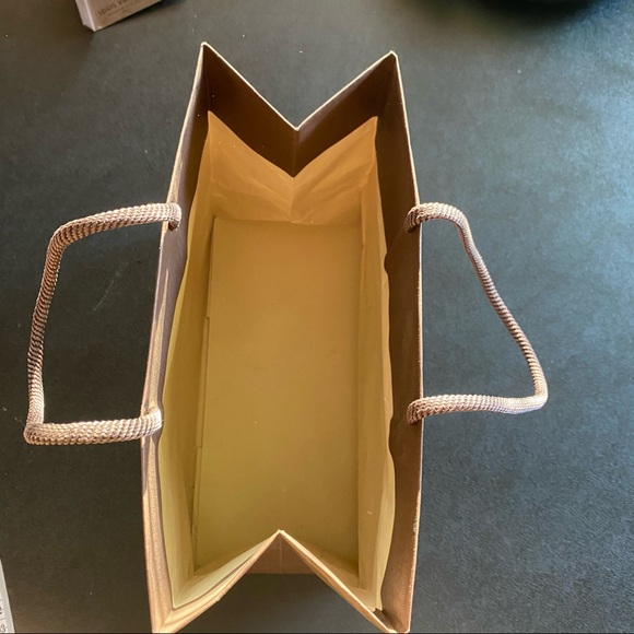 Louis Vuitton shopping bag - Picture 3 of 3